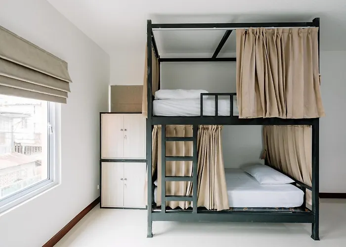 Red B Hostel, Cafe And Bar Vientiane